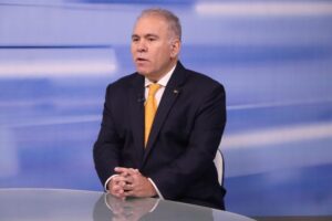 Queiroga admite possibilidade de chapa com Efraim Filho ter apenas um candidato ao Senado