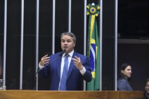 “É inabalável nosso compromisso com quem produz, gera emprego e renda nesse país”, diz Efraim em homenagem do Parlamento aos 56 anos da ABRAS