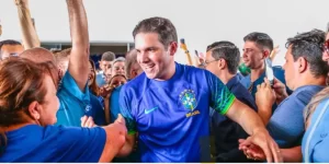 Hugo Motta reage e defende permanência da camisa azul como uniforme 2 da Seleção Brasileira