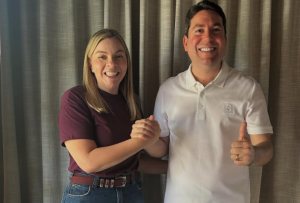“Com o coração cheio de gratidão, recebo hoje o apoio da prefeita de Cruz do Espírito Santo, Aline Povão”, diz Felipe Leitão