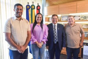 Prefeita de Capim e ex-prefeito defendem Hugo ou Adriano para governador em 2026