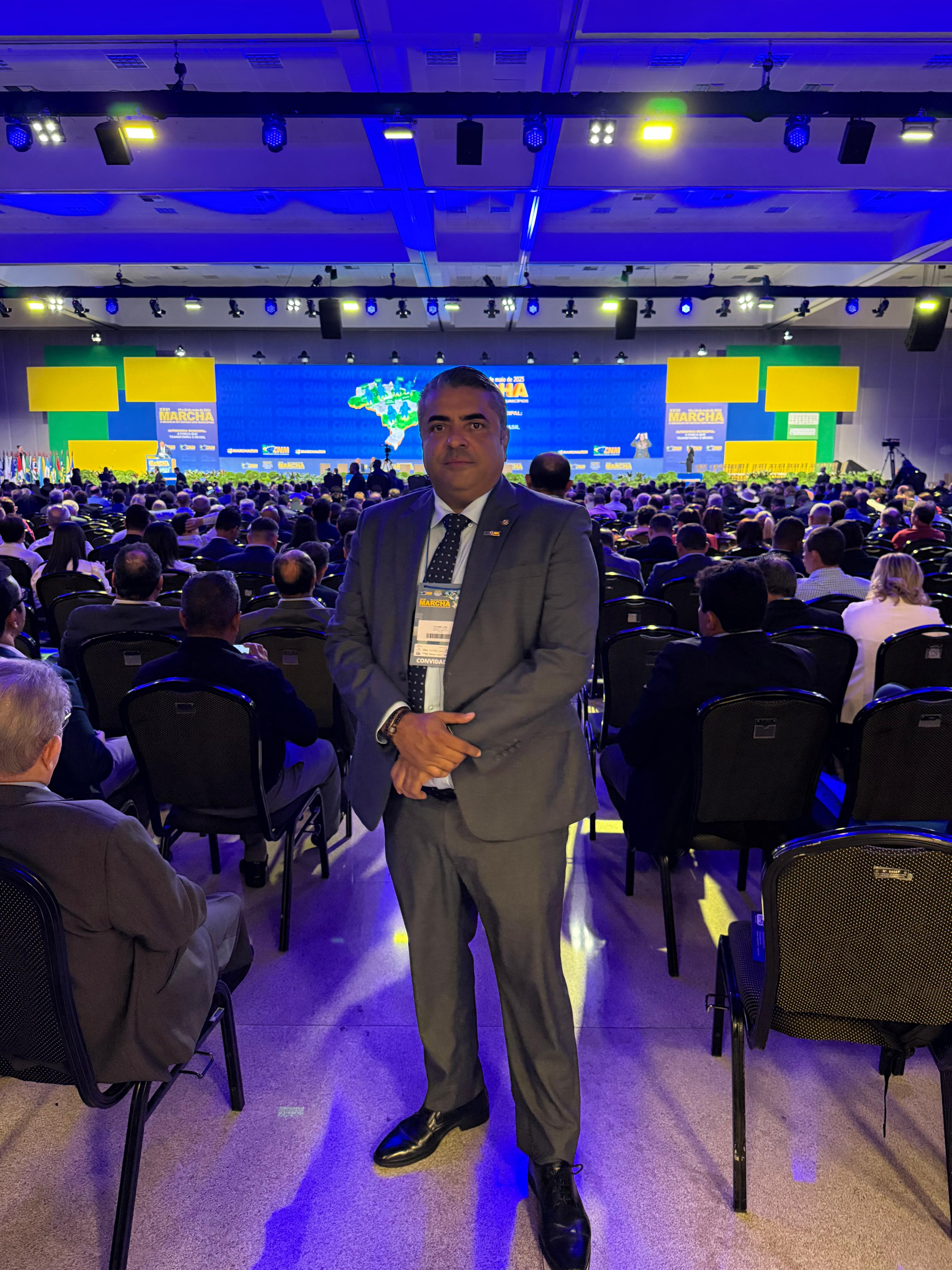 Deputado Cicinho Lima participa da XXVI Marcha de Prefeitos, em Brasília