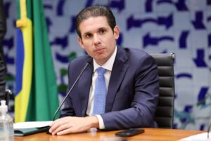 Hugo Motta celebra eleição do papa Leão XIV e destaca legado de diálogo de Francisco