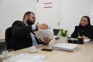Procon/Patos aciona MPPB para unir forças e tentar solucionar problemas de cabos e fios soltos na cidade