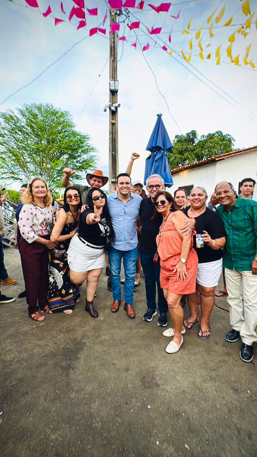 Dr. Jhony prestigia 26ª edição da Festa do Bode Rei em Cabaceiras ao lado de lideranças políticas; veja vídeo