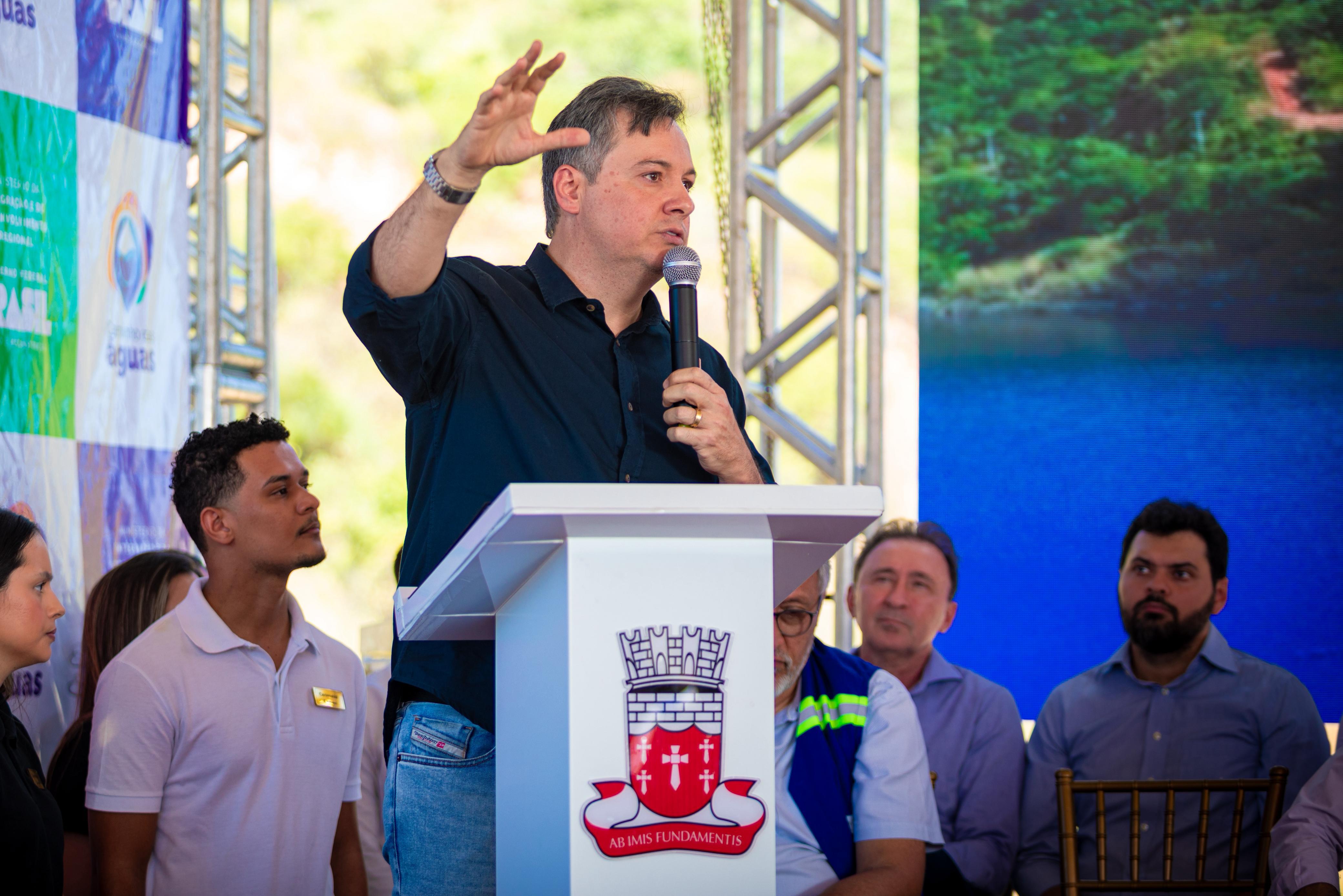 “Aqui nasce segurança hídrica e esperança”: Júnior Araújo celebra entrega de obra em Engenheiro Ávidos ao lado da prefeita Corrinha e do ministro Waldez Góes