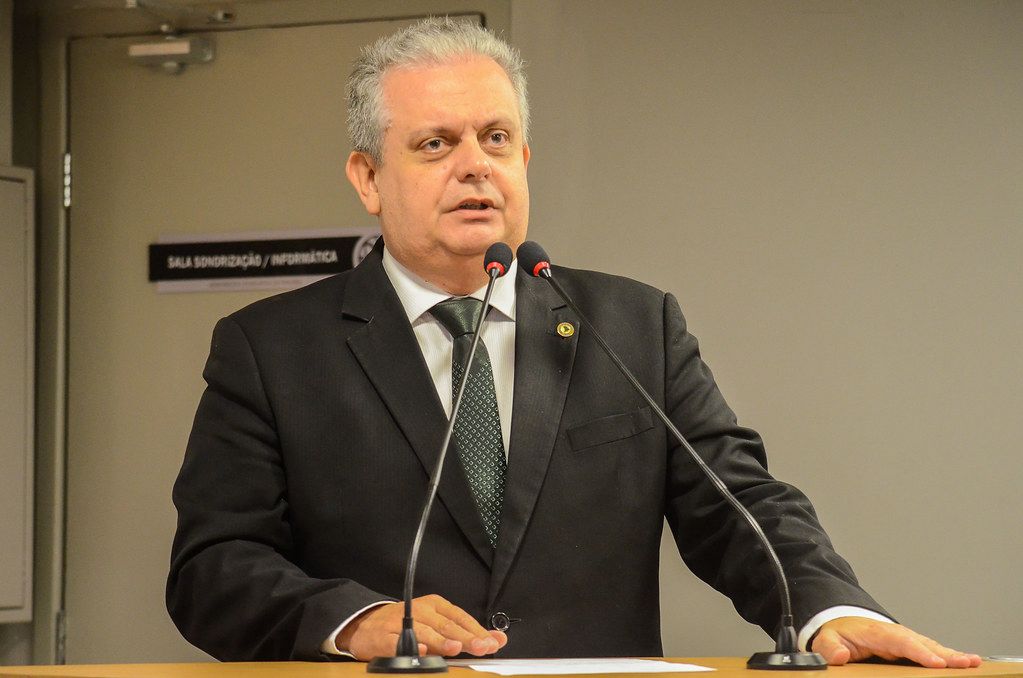 Bosco Carneiro celebra avanços na educação de Alagoa Grande