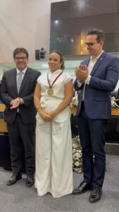 Por iniciativa do deputado Eduardo Carneiro, ALPB homenageia Camila Mariz Ribeiro com a medalha Epitácio Pessoa