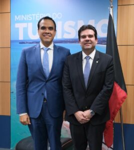 Durante agenda em Brasília, Eduardo Carneiro discute liberação de recursos e interiorização do turismo com o ministro Gustavo Feliciano