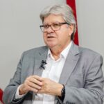 João Azevêdo afirma que vai levar experiência de 40 anos para o Senado