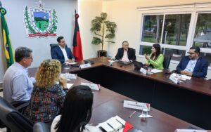Governador Lucas Ribeiro recebe missão do Banco Mundial e destaca avanços das obras do Projeto de Segurança Hídrica