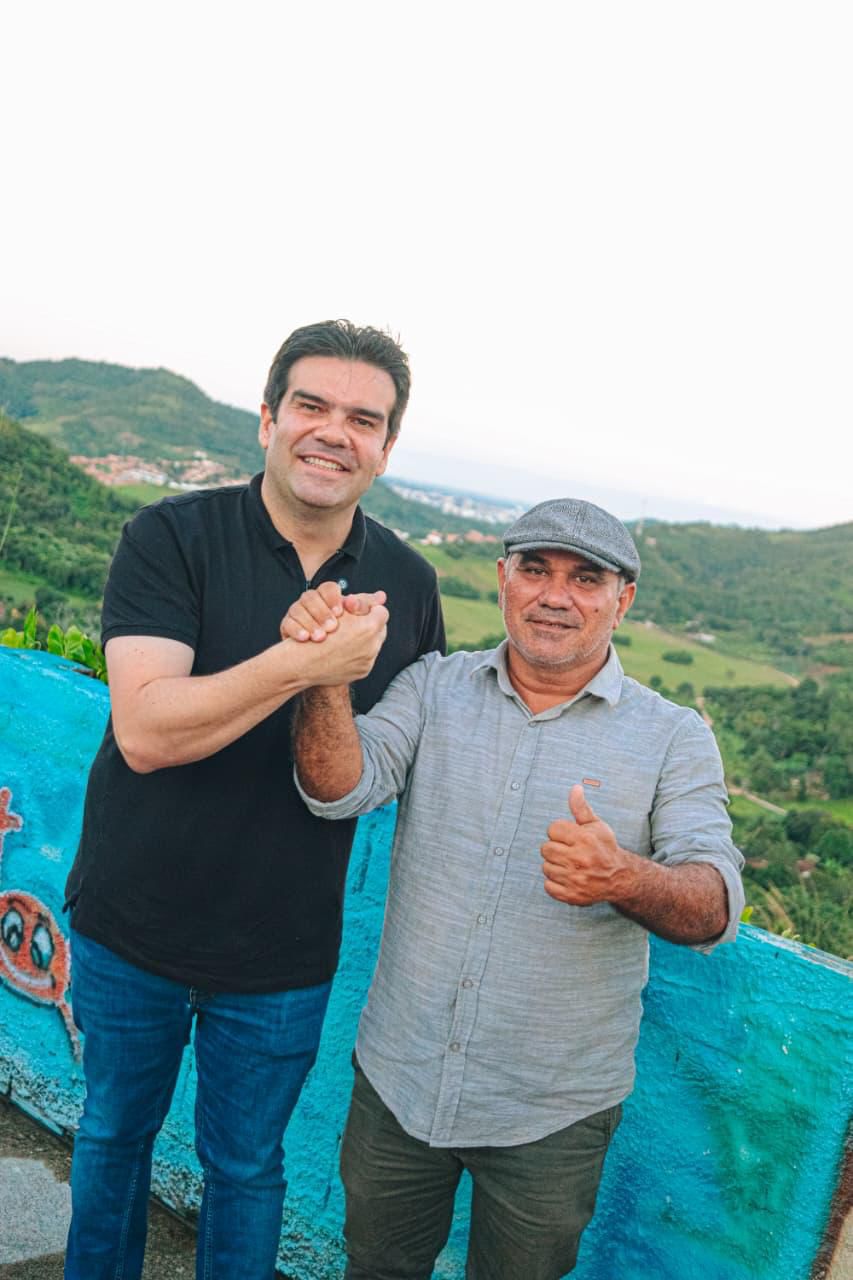 Deputado estadual, Eduardo Carneiro, recebe apoio de vereador de Pilõezinhos e todo o seu grupo político na cidade