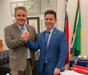 Após pedido de Dr. Aledson, senador Efraim garante priorizar R$2,8 milhões para construção de Centro de Parto em Princesa Isabel