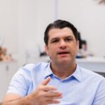 Leo Bezerra amplia a assistência às famílias atingidas pelas chuvas com ‘Compra Assistida’ e ‘Eu Posso’