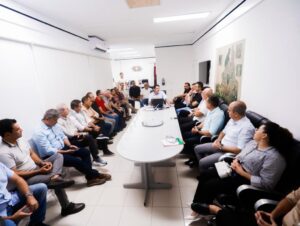 Leo Bezerra reúne vereadores e apresenta ações contra chuvas e projeta nova fase em João Pessoa