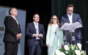 Governador Lucas Ribeiro assina acordo para ampliar educação fiscal nas escolas públicas da Paraíba