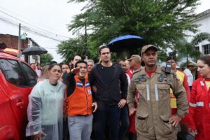 Governador Lucas Ribeiro reforça ações em Santa Rita contra impactos das chuvas e instala comitê no Centro Integrado de Comando e Controle