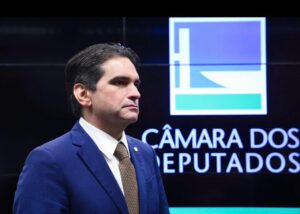 Murilo Galdino parabeniza trabalhadores e defende o fim da escala 6×1
