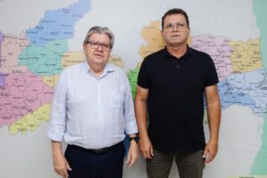 Filiado ao MDB, prefeito de Sumé declara apoio à pré-candidatura de João Azevêdo ao Senado