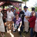 Cícero Lucena é recebido por lideranças locais em festejos juninos de Araruna, Teixeira e Santa Luzia