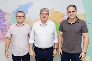 Prefeito agradece a João Azevêdo por investimentos em São José dos Cordeiros e reforça apoio ao Senado