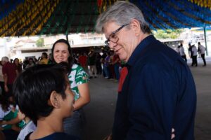 “Quero ser o representante dos grandes projetos da Paraíba e do Nordeste”, diz João Azevêdo