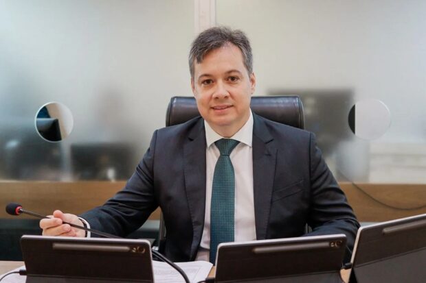 ALPB aprova projeto de Júnior Araújo que cria programa de proteção para mulheres vítimas de violência na Paraíba