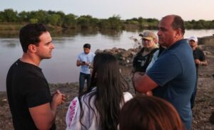 Lucas Ribeiro visita São Miguel de Taipu e anuncia ação emergencial para tirar população do isolamento por conta das chuvas