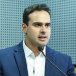 Governador Lucas Ribeiro anuncia o pagamento de junho dos servidores estaduais para os dias 29 e 30