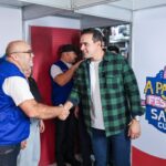 Na abertura do Maior São João do Mundo, governador Lucas Ribeiro acompanha estrutura de saúde e segurança do Estado no Parque do Povo