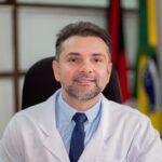 Vitória da Medicina: Após ação do CRM-PB, Justiça proíbe biomédica de realizar procedimentos privativos dos médicos