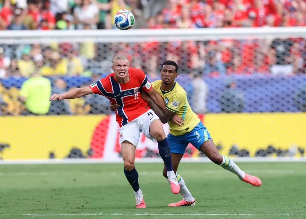 Brasil desperdiça chances, perde para a Noruega e dá adeus à Copa do Mundo