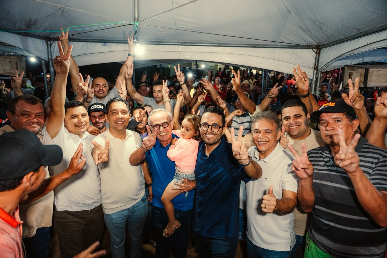 Cícero amplia base no Sertão e se compromete com retomada da pavimentação da PB-317, abandonada pelo Governo