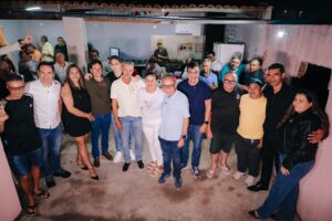 Em Cacimbas, Cícero Lucena amplia base e se compromete com conclusão de obras abandonadas pelo Estado na PB-246