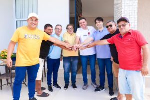 Diego Tavares amplia base política no Sertão e conquista apoio do ex-prefeito Antônio Gomes, de Coremas