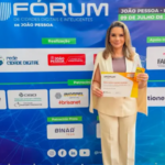 Karla Pimentel é reconhecida como prefeita inovadora 2026 em Fórum de Cidades Digitais e Inteligentes