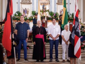 Leo Bezerra reforça valorização da fé e da cultura em missa que celebrou a abertura da Festa das Neves