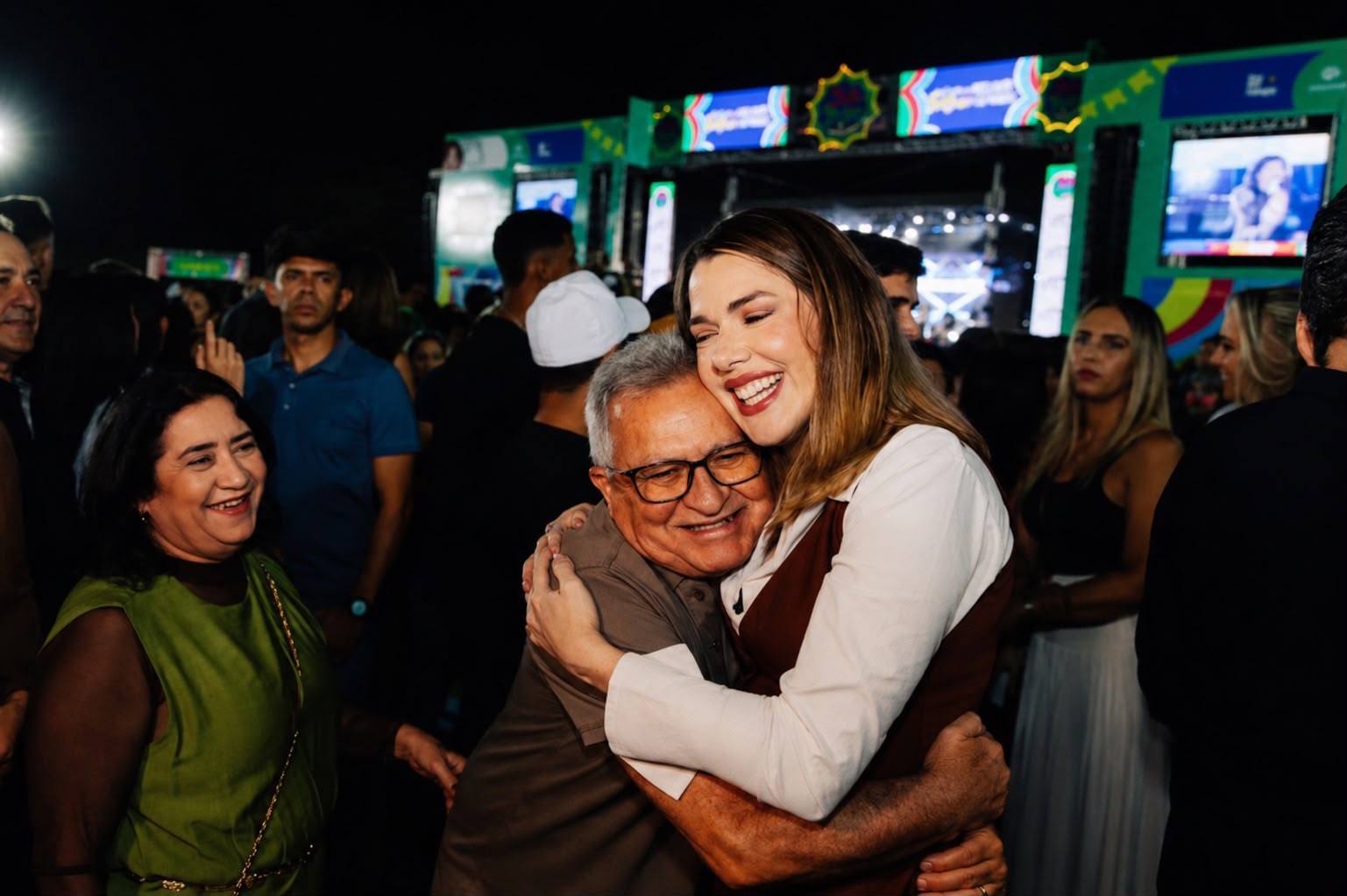 Olívia Motta prestigia São Pedro de Itaporanga e destaca crescimento e organização de um dos maiores festejos da Paraíba