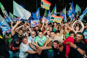 Doutor Jhony inaugura comitê de campanha em Campina ao lado de Cícero Lucena e lideranças políticas