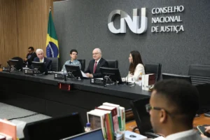 CNJ aprova perda do cargo de juízes e extingue aposentadoria compulsória como punição máxima