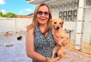 Causa animal: Fabíola Rezende ressalta importância da vacina antirrábica