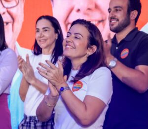 Pollyanna cresce em nova pesquisa e se mantém como a única mulher entre os nomes mais lembrados para a Câmara Federal