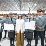 Primeira-dama Camila Mariz participa de entrega da mais alta comenda da PM e de anúncio de quase 3 mil promoções
