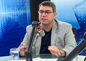 Dinho Dowsley abre campanha com grande adesivaço e aposta na força da militância rumo à Assembleia Legislativa