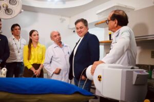 Emenda de Efraim permite ao Hospital Laureano antecipar modernização de equipamentos para o tratamento do câncer