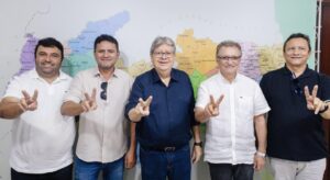 Ex-prefeito Barão e vereadores de Brejo do Cruz confirmam apoio a João Azevêdo ao Senado