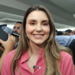 Grávida, primeira dama de CG, Juliana Cunha Lima desiste de disputar vice na chapa de Efraim Filho
