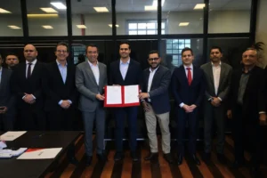 Lucas Ribeiro assina contrato para levar saneamento básico a 85 municípios da Paraíba