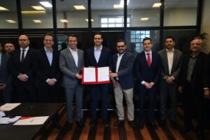 Lucas Ribeiro assina contrato para levar saneamento básico a 85 municípios da Paraíba