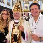 Vereador Carlão Pelo Bem homenageia Dom Delson pelos 20 anos de episcopado